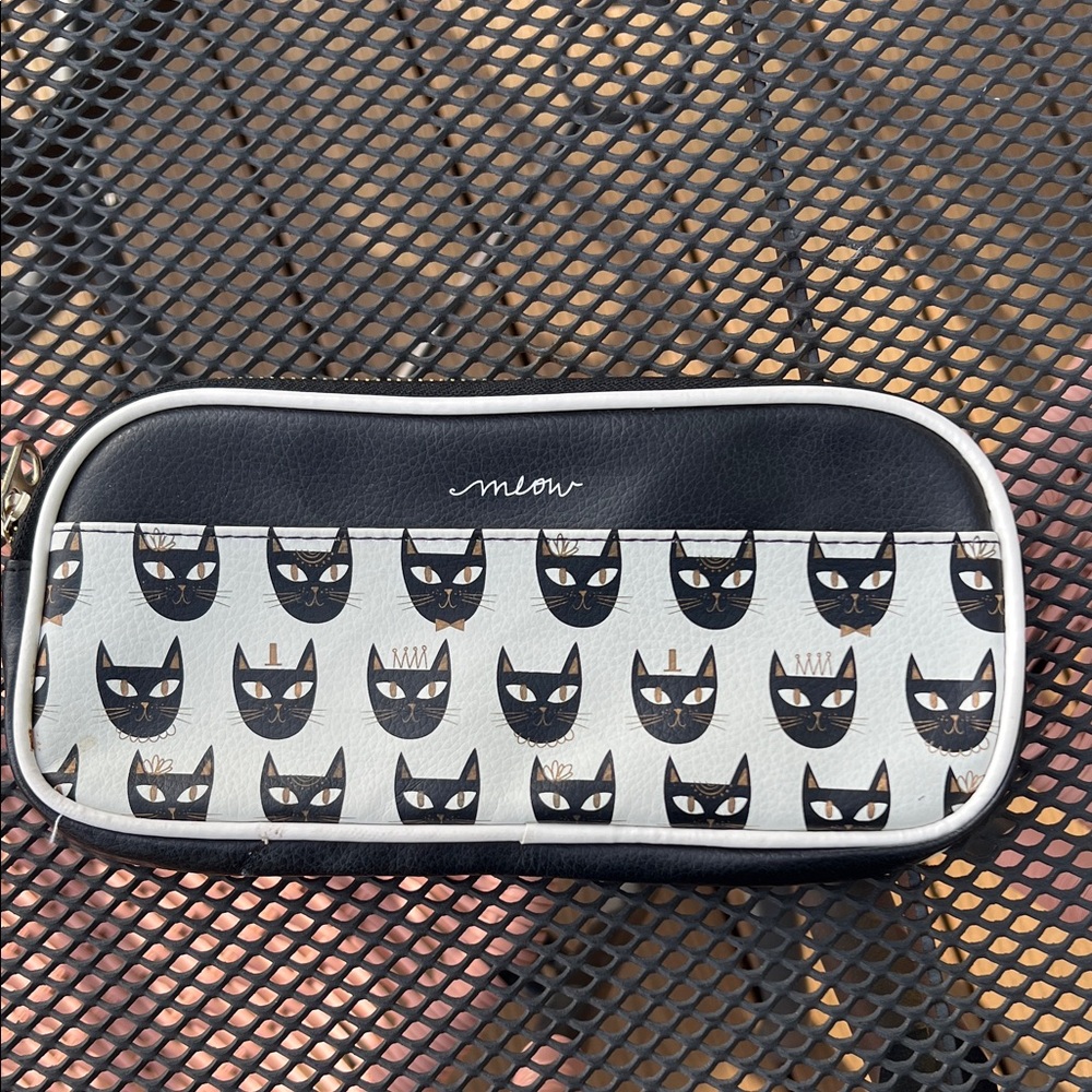 Meow Cat Print Clutch